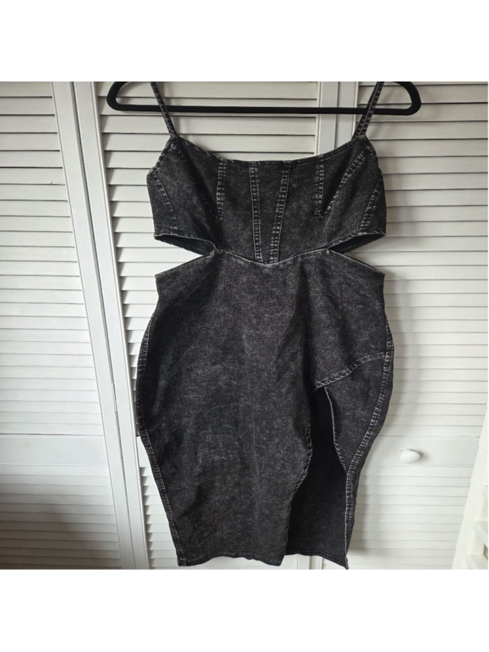 Women's ABELA STORY + CO Black Stonewashed Denim Cut-Out Midi Dress L